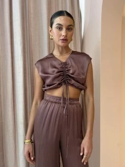 Roame Puka Top In Cocoa