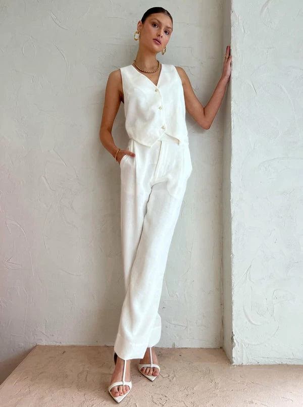 Sir Clemence Vest In Ivory - Image 2