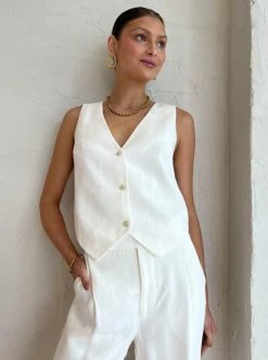 Sir Clemence Vest In Ivory