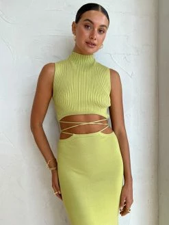 Significant Other Skye Top In Avocado