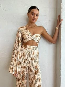 Significant Other Simone Top In Amber Daisy